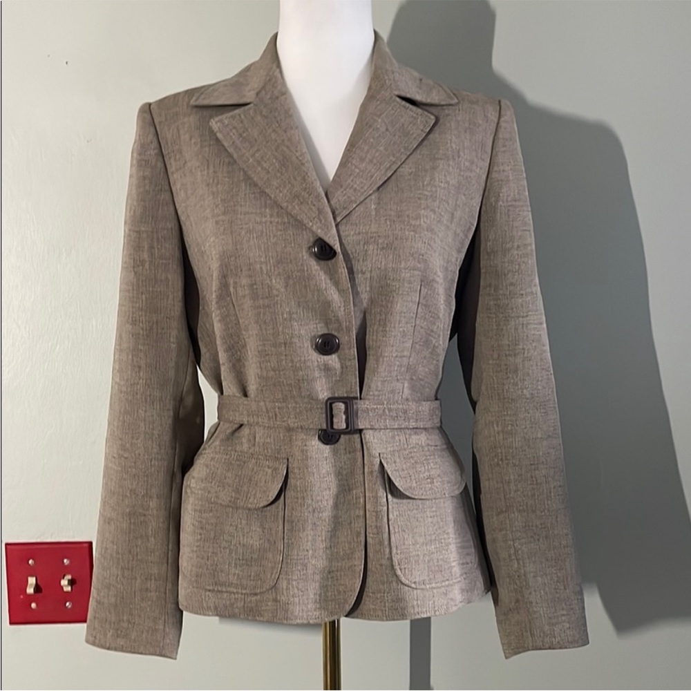 Jones Wear Tan/Taupe Linen Blazer with Belt